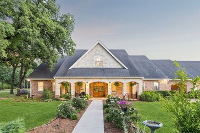 Private Equestrian Estate. A rare opportunity to own a turnkey - photo 1