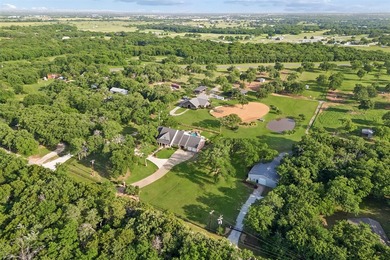 Private Equestrian Estate. A rare opportunity to own a turnkey - photo 2