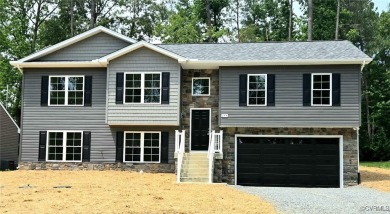 Lake Home For Sale in Ruther Glen, Virginia