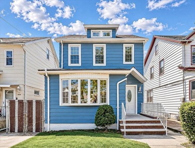 Space, Style, and Sophistication - A Fully Renovated Colonial on - photo 1