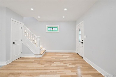 Space, Style, and Sophistication - A Fully Renovated Colonial on - photo 3