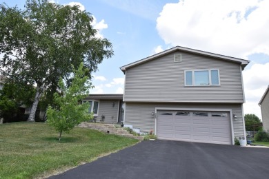 Lake Home Sale Pending in Bartlett, Illinois