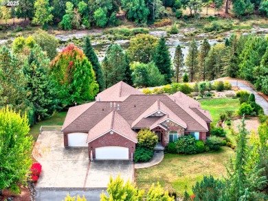 Lake Home For Sale in Roseburg, Oregon