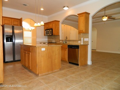Nice ranch home, 3 bedroom, 2 bath, split bedroom plan, all - photo 17