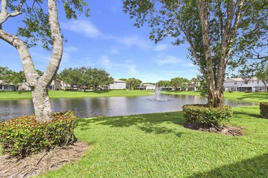 Nestled in the heart of Jupiter, this turnkey CBS townhouse has - photo 21
