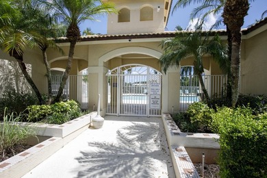 Nestled in the heart of Jupiter, this turnkey CBS townhouse has - photo 25