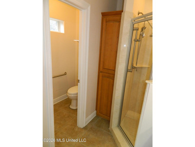Nice ranch home, 3 bedroom, 2 bath, split bedroom plan, all - photo 26