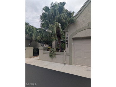 (private lake, pond, creek) Condo Sale Pending in Fort Myers Florida