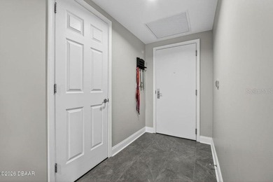 Do not miss this beautifully upgraded 3-bedroom, 3-bath Luxury - photo 4