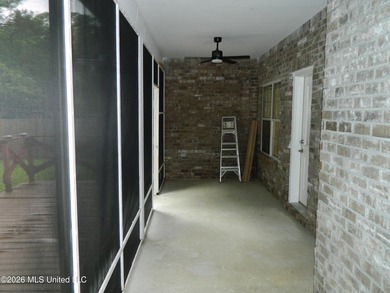 Nice ranch home, 3 bedroom, 2 bath, split bedroom plan, all - photo 36
