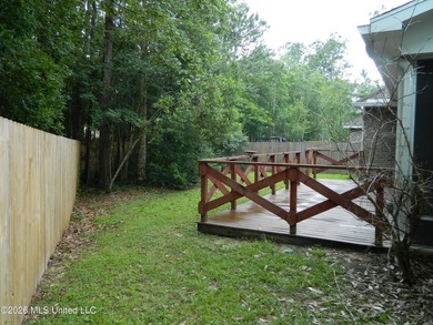 Nice ranch home, 3 bedroom, 2 bath, split bedroom plan, all - photo 42