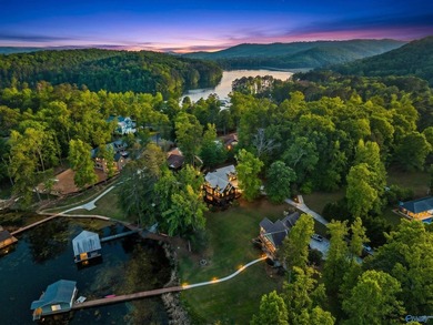 Gorgeous custom built lake house located in a private gated - photo 3