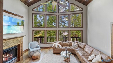 Gorgeous custom built lake house located in a private gated - photo 10