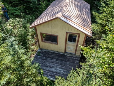 Explore your own secluded lakeside getaway! Situated on 6.5 - photo 5