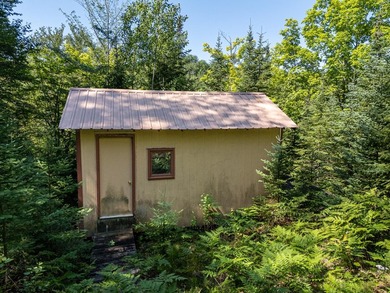 Explore your own secluded lakeside getaway! Situated on 6.5 - photo 6
