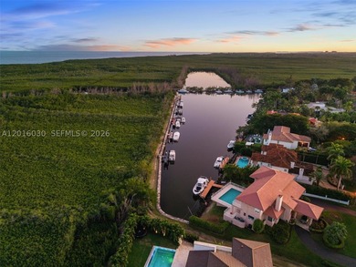 BOATER'S DREAM IN EXCLUSIVE HAMMOCK OAKS! Rare opportunity to - photo 4
