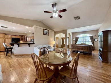 Neat and clean rancher, 2258 sq ft, 4 bedrooms, 2 bathrooms - photo 11