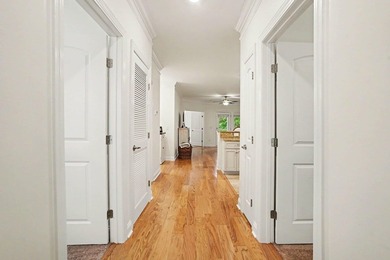 Welcome to this beautifully maintained second-floor - photo 6