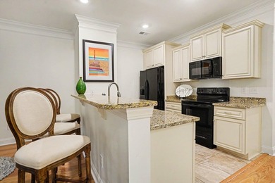 Welcome to this beautifully maintained second-floor - photo 7