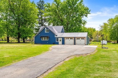 Peaceful country living meets modern updates on nearly 4 - photo 1