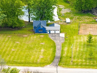 Peaceful country living meets modern updates on nearly 4 - photo 6