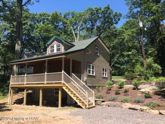 Silkworth Lake Home For Sale in Hunlock Creek Pennsylvania