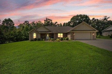 Lake Home For Sale in Somerset, Kentucky