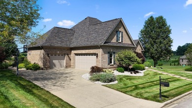 Welcome to this stunning 5-bedroom, 4.5-bathroom home located in - photo 3