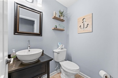 Welcome to this beautiful 4-bedroom, 2.5-bath waterfront home - photo 10