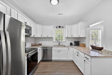 Welcome to this beautifully updated 3 bed/3-full-bath Charleston - photo 12