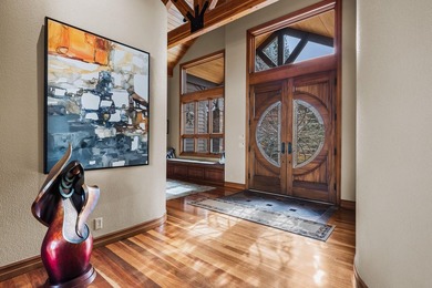 This timeless custom home located in Broken Top is quietly - photo 2