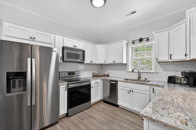 Welcome to this beautifully updated 3 bed/3-full-bath Charleston - photo 14