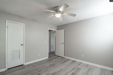 Affordable, one-level ranch in New Friarsgate, zoned for - photo 20