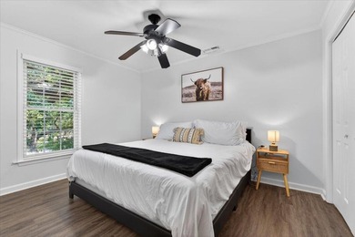 Welcome to this beautifully updated 3 bed/3-full-bath Charleston - photo 22