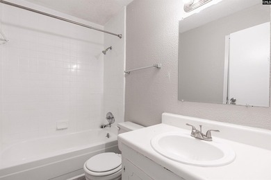 Affordable, one-level ranch in New Friarsgate, zoned for - photo 23