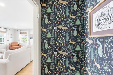 Beautifully updated 1947 Cape Cod set on a quiet cul-de-sac in - photo 10