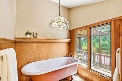 Elegance and Beauty abound in this spacious, private, and - photo 23
