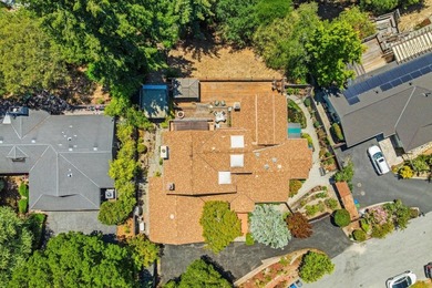 Elegance and Beauty abound in this spacious, private, and - photo 29