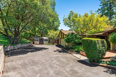Elegance and Beauty abound in this spacious, private, and - photo 32