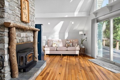 Welcome to your lakefront retreat! This beautifully maintained - photo 6
