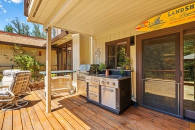 Elegance and Beauty abound in this spacious, private, and - photo 42