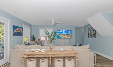 LUXURY at the BEACH!!! This LAKE FRONT 4 bedroom 3.5 bath raised - photo 3