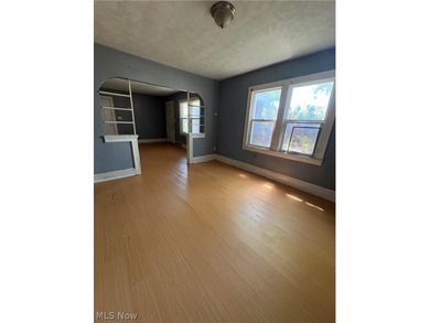 Attention investors - don't miss this value-add duplex on - photo 8