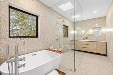 Recently featured in WSJ's Mansion Global, Panorama House is a - photo 18
