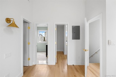 BRAND NEW !!- COMPLETELY RENOVATED-2 BEDROOM, 2 FULL BATHROOM - photo 20