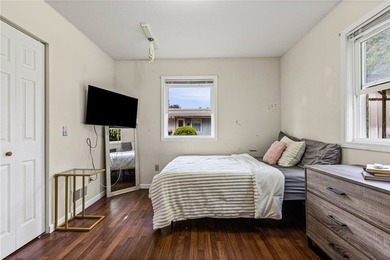 Open Houses: Wed 7/8 | 5-6:30 PM & Sat 7/11 | 11:00 AM-12:30 PM - photo 21