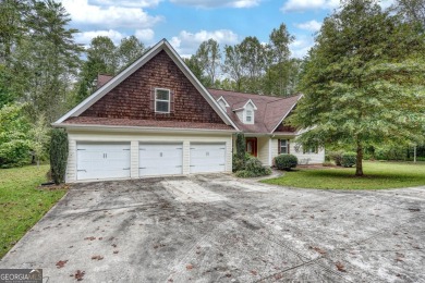 Lake Home For Sale in Hiawassee, Georgia