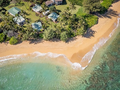 Five standalone beach cottages on three legal parcels, totaling - photo 23