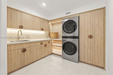 Recently featured in WSJ's Mansion Global, Panorama House is a - photo 24