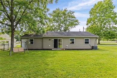 Open Houses: Wed 7/8 | 5-6:30 PM & Sat 7/11 | 11:00 AM-12:30 PM - photo 32